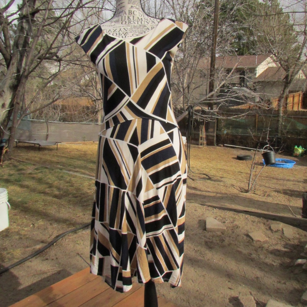 Ann Taylor Geometric Black and Gold Midi Dress